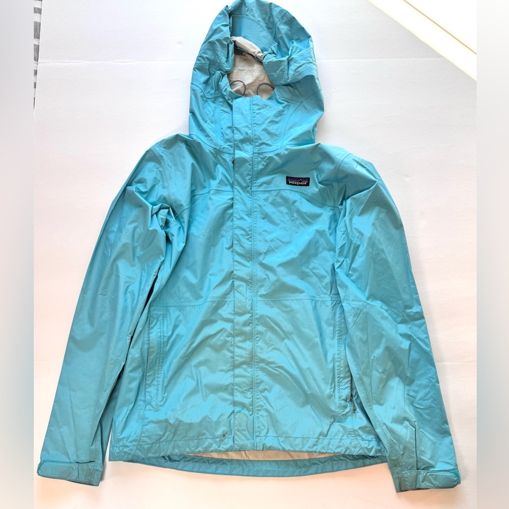 Patagonia Women's Light Blue Ski Jacket Size Medium